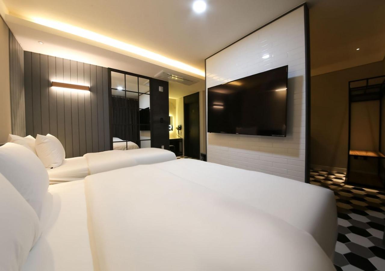 West In Hotel Yeosu Εξωτερικό φωτογραφία