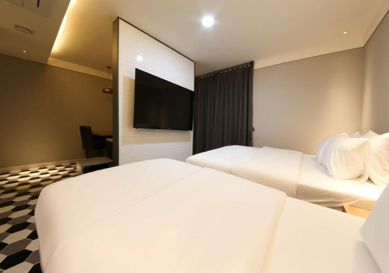 West In Hotel Yeosu Εξωτερικό φωτογραφία